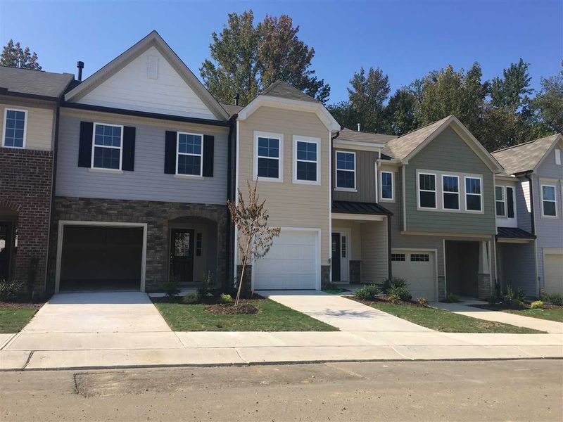 156 Thornhill Dr #80, Burlington, NC 27215