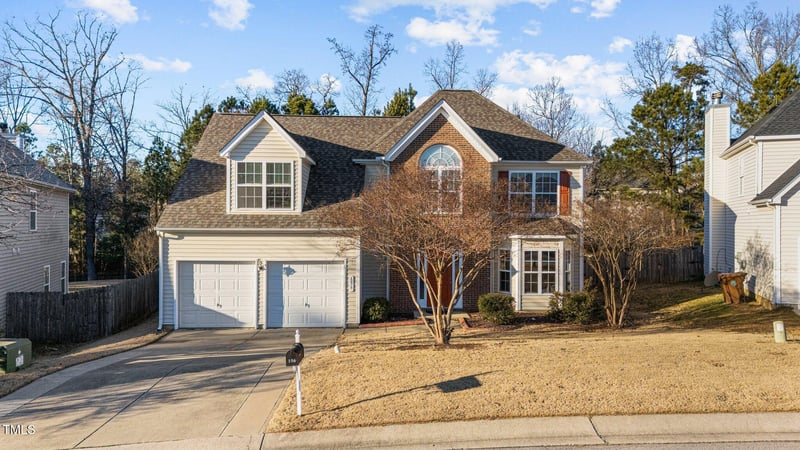 156 Trevor Ridge Dr, Holly Springs, NC 27540