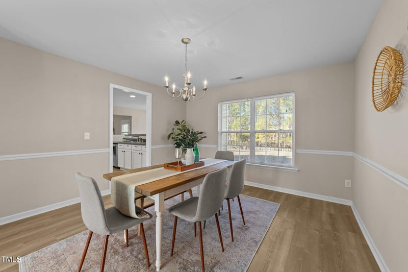 156 Trevor Ridge Dr, Holly Springs, NC 27540