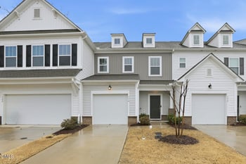 156 Willow Green Dr, Clayton, NC 27527