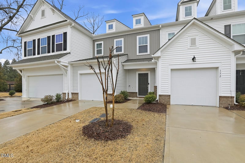 156 Willow Green Dr, Clayton, NC 27527