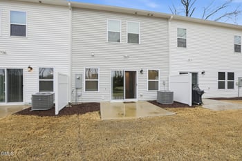 156 Willow Green Dr, Clayton, NC 27527