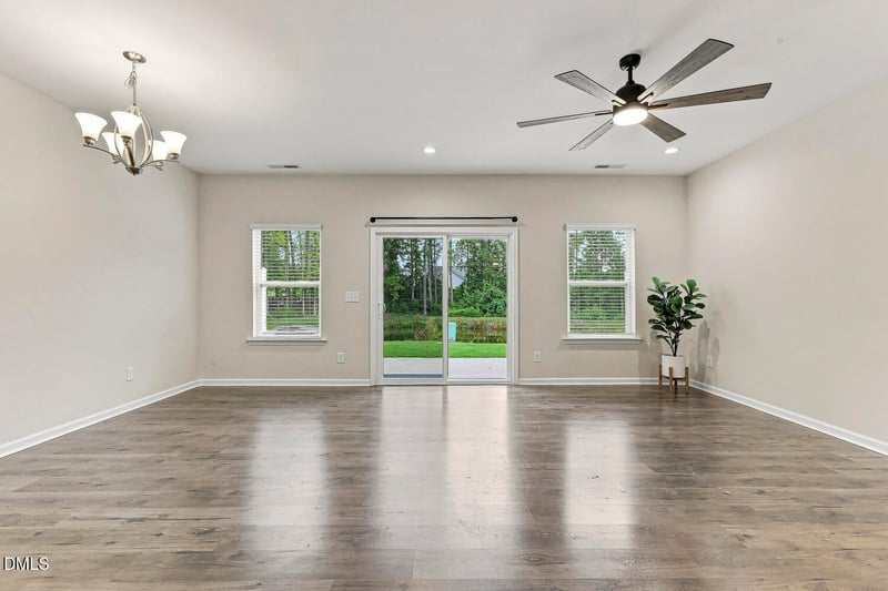 156 Willow Green Dr, Clayton, NC 27527