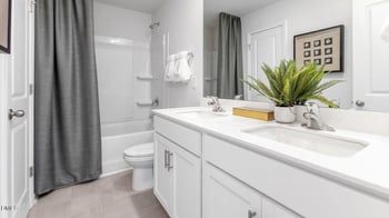1561 Aberdeen Dr, Mebane, NC 27302