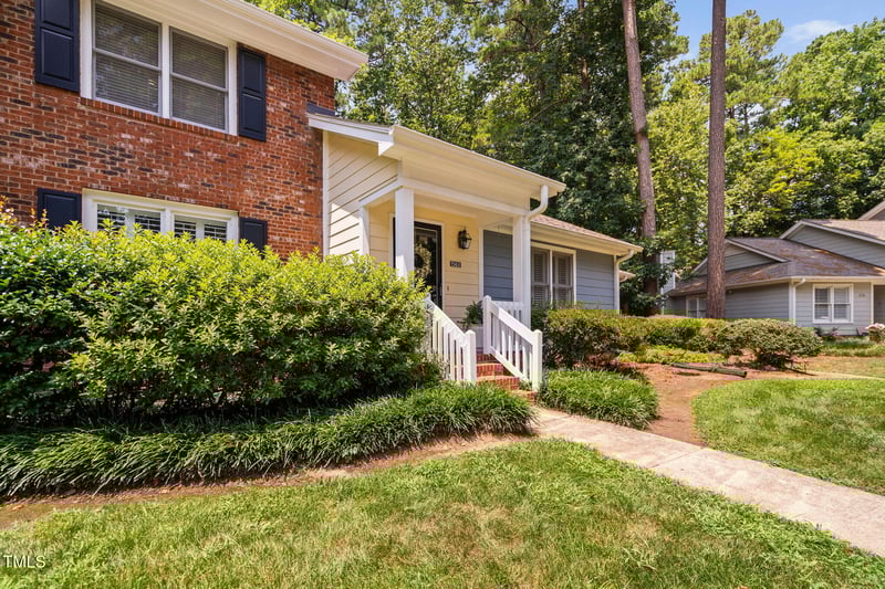 1563 Laureldale Dr, Raleigh, NC 27609
