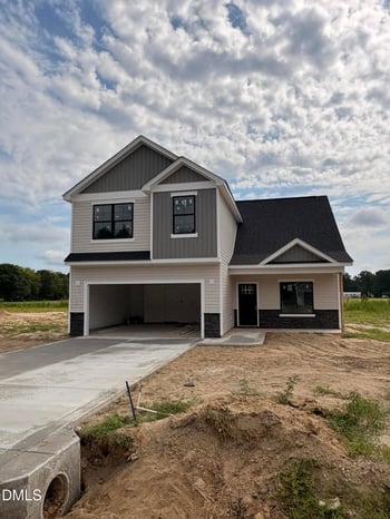 1564 Eastbay Dr, Fayetteville, NC 28312