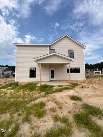 1564 Eastbay Dr, Fayetteville, NC 28312
