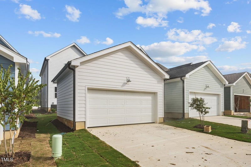 1569 Piney Fls Dr, Wendell, NC 27591