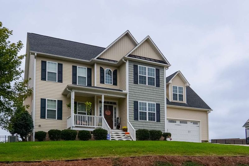 157 Carriage Creek Dr, Smithfield, NC 27577