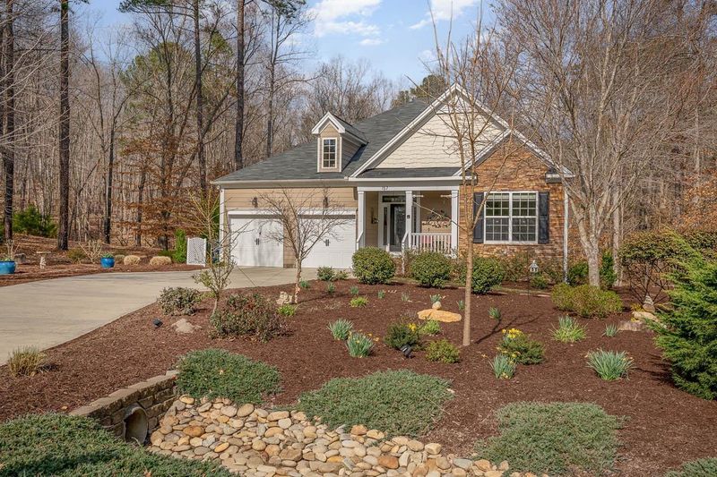157 N Duelling Oaks Dr, Chapel Hill, NC 27517
