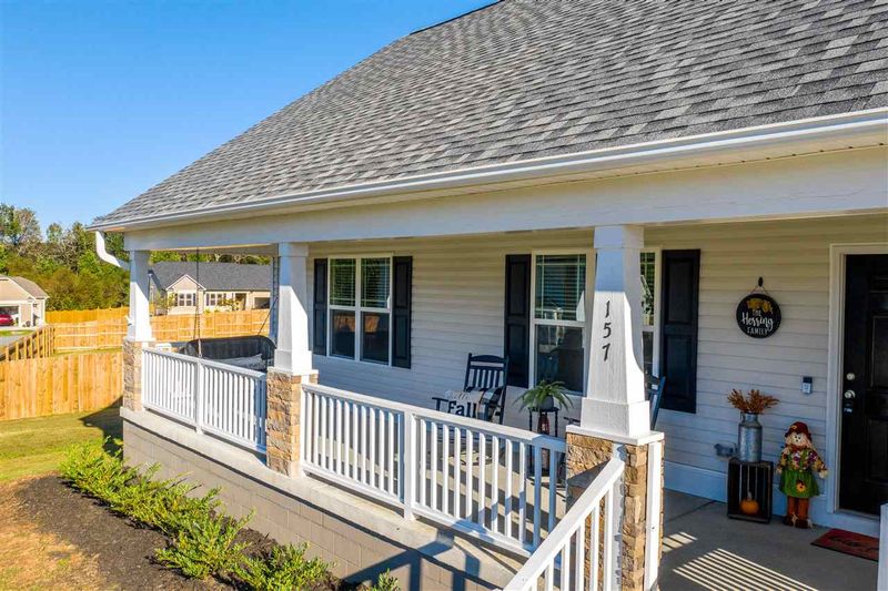 157 Highcroft Cir, Benson, NC 27504