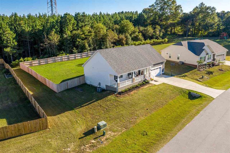 157 Highcroft Cir, Benson, NC 27504