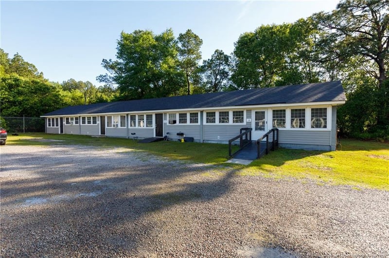157 Old Shaw Rd, Fayetteville, NC 28303