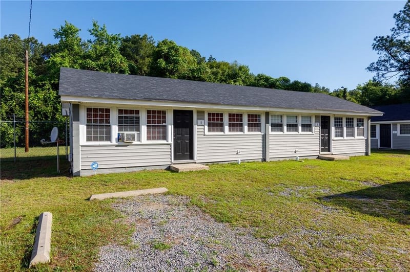 157 Old Shaw Rd, Fayetteville, NC 28303
