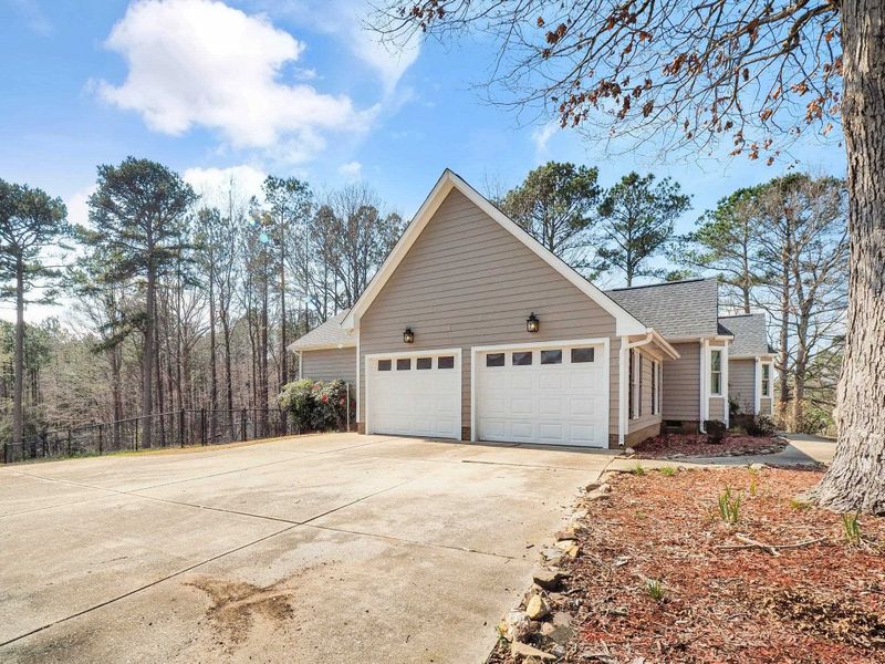 157 Palmer Dr, Clayton, NC 27527