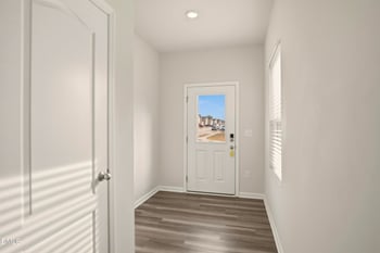 157 Wilbur Lake Dr, Fuquay Varina, NC 27526