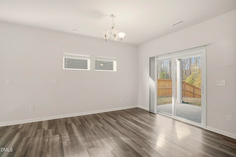 157 Wilbur Lake Dr, Fuquay Varina, NC 27526