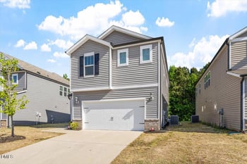 157 Wilbur Lake Dr, Fuquay Varina, NC 27526