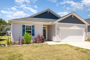 157 Willow Grove Ln, Fuquay Varina, NC 27526