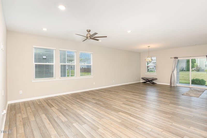 157 Willow Grove Ln, Fuquay Varina, NC 27526