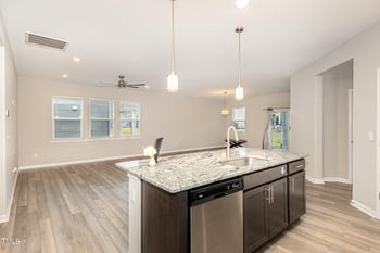 157 Willow Grove Ln, Fuquay Varina, NC 27526
