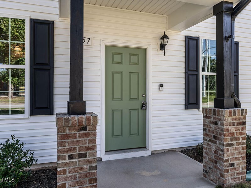 157 Wilson St, Clayton, NC 27520