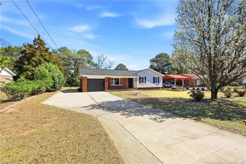 1571 Ireland Dr, Fayetteville, NC 28304