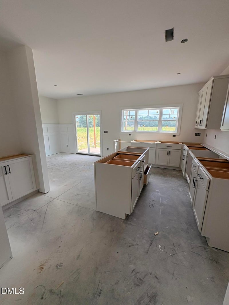 1572 Eastbay Dr, Fayetteville, NC 28312