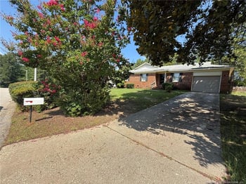 1572 Graystone Rd, Fayetteville, NC 28311