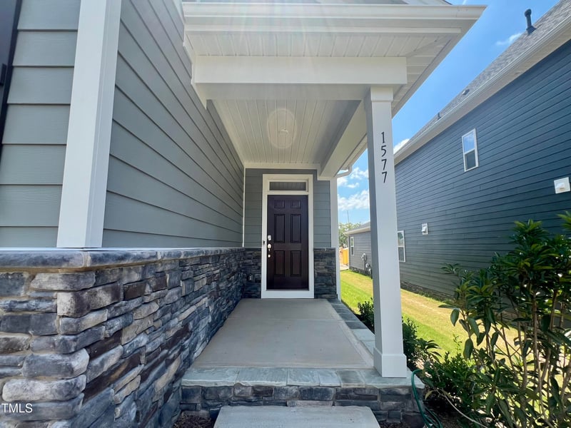 1577 Goldfinch Perch Ln, Knightdale, NC 27545