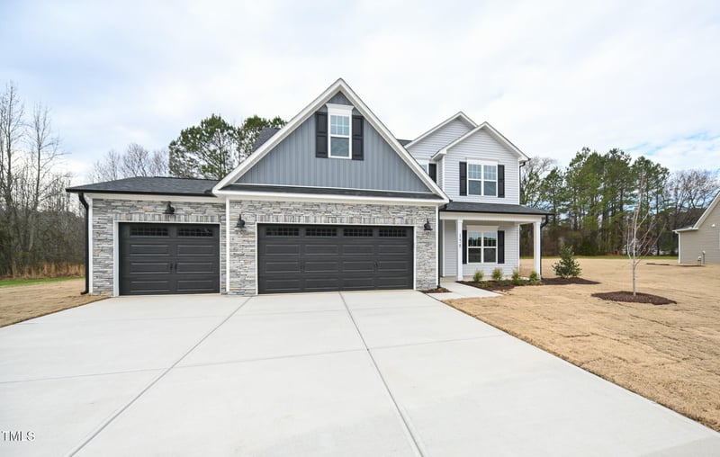 158 Abingdon Farms Dr, Selma, NC 27576