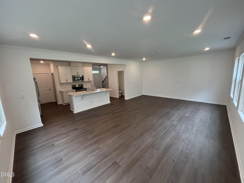 158 Beachcomber Dr, Lillington, NC 27546