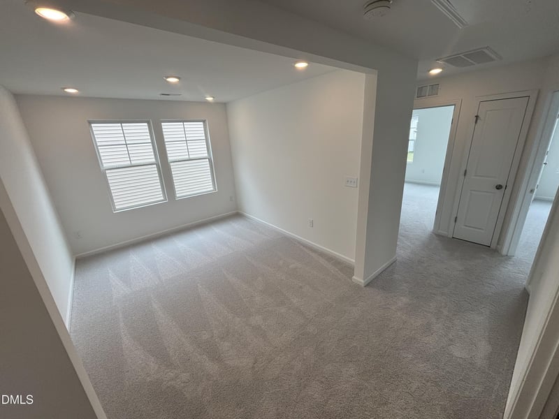 158 Beachcomber Dr, Lillington, NC 27546