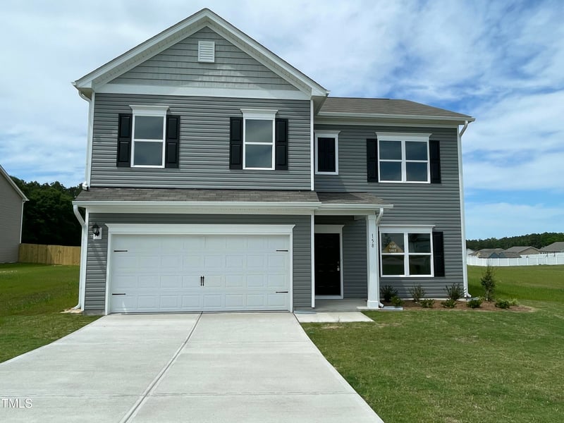 158 Citizens Ct, Four Oaks, NC 27524