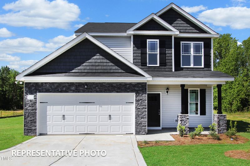 158 Olde Place Dr, Zebulon, NC 27597