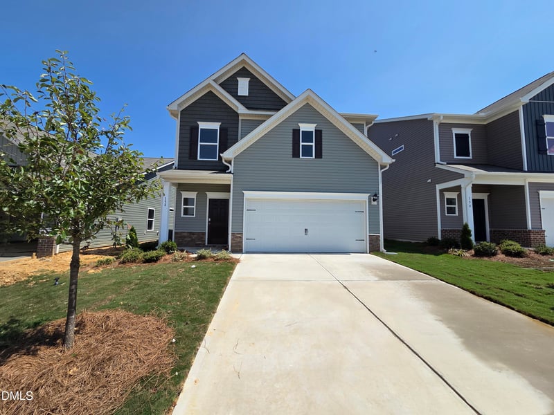 158 Oyster Tabby Dr, Lillington, NC 27546