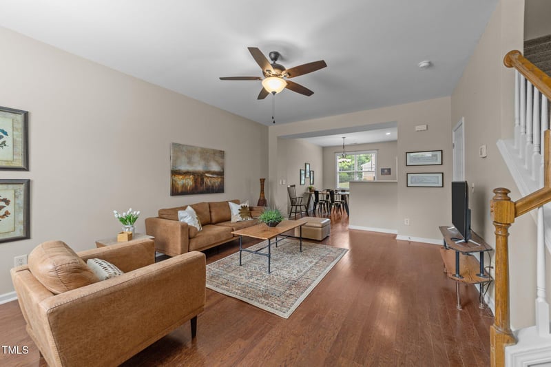 158 Pineland Cir, Raleigh, NC 27606