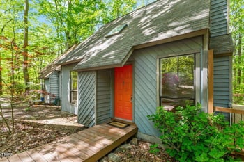 158 Poplar St #A, Chapel Hill, NC 27516