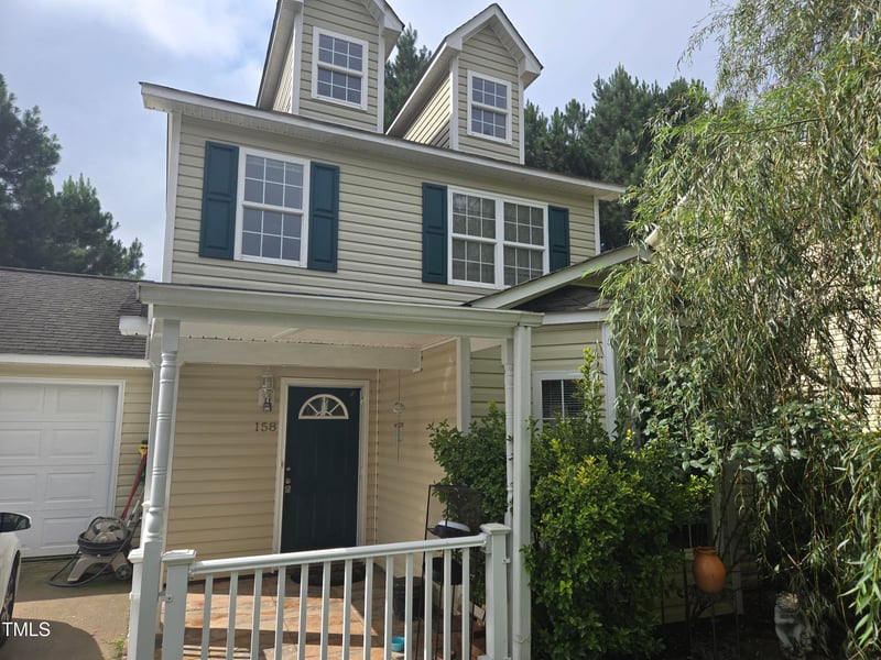 158 Randolph Dr, Clayton, NC 27520
