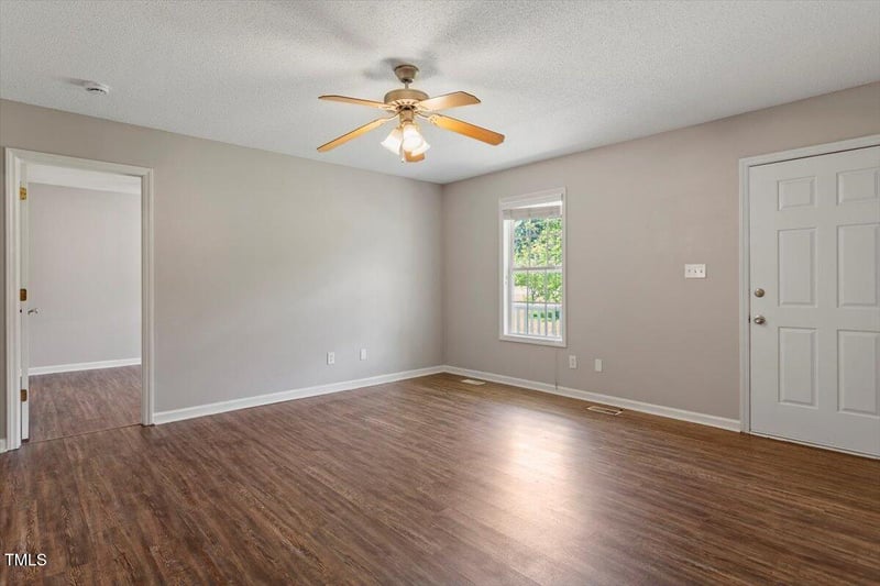 158 Red Oak Dr, Smithfield, NC 27577
