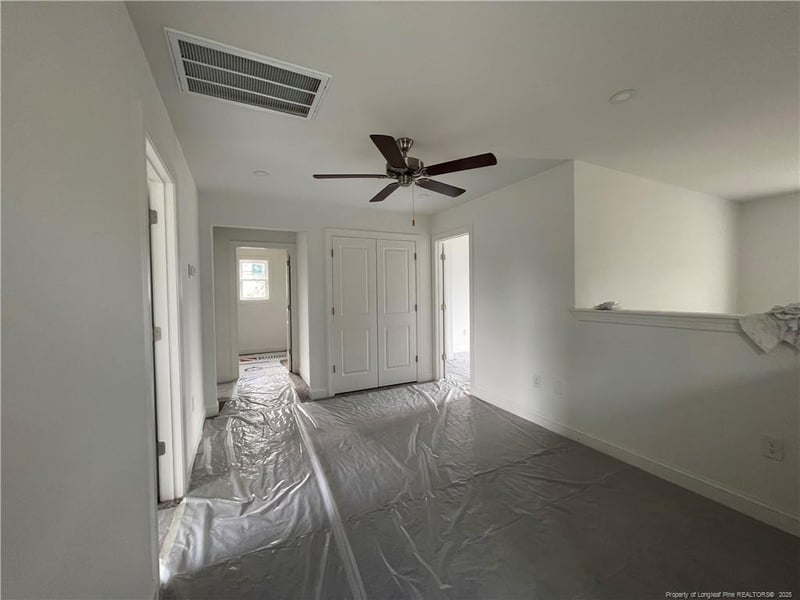 158 Travelers Ct, Lillington, NC 27546