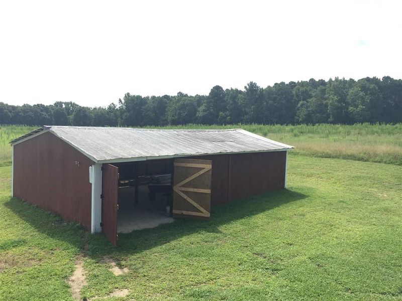 1580 N Honeycutt Rd, Benson, NC 27504