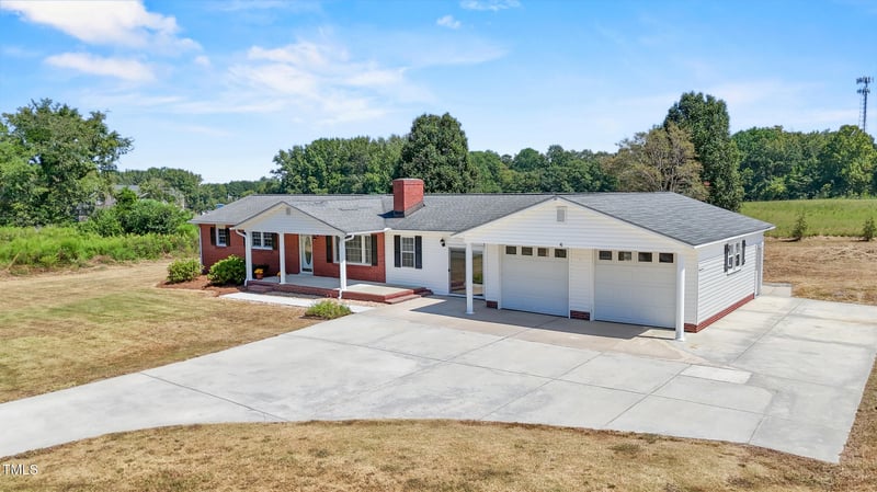 1580 Honeycutt St, Benson, NC 27504