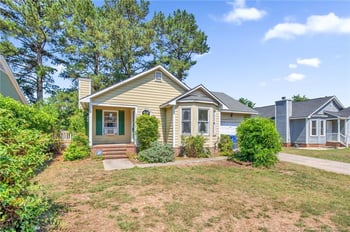 1582 Hazelcrest Dr, Fayetteville, NC 28304
