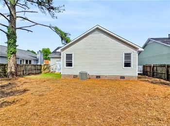 1582 Hazelcrest Dr, Fayetteville, NC 28304