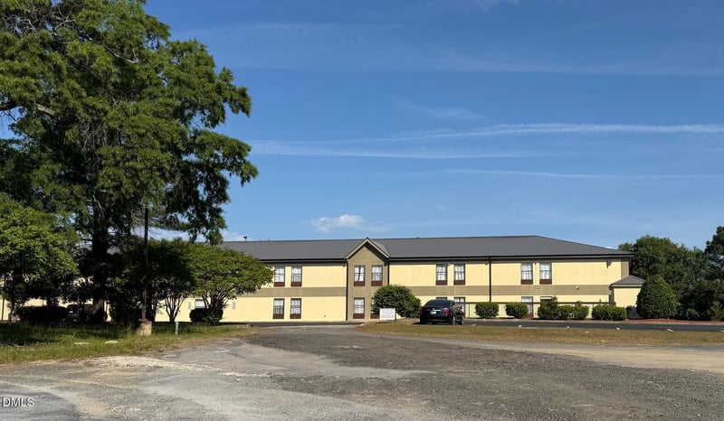 1585 Highway 56 , Creedmoor, NC 27522