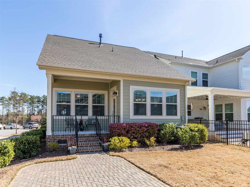 1589 Fullerton Pl, Raleigh, NC 27607