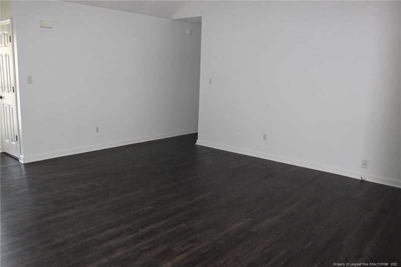 159 Colonial Hills Dr, Lillington, NC 27546