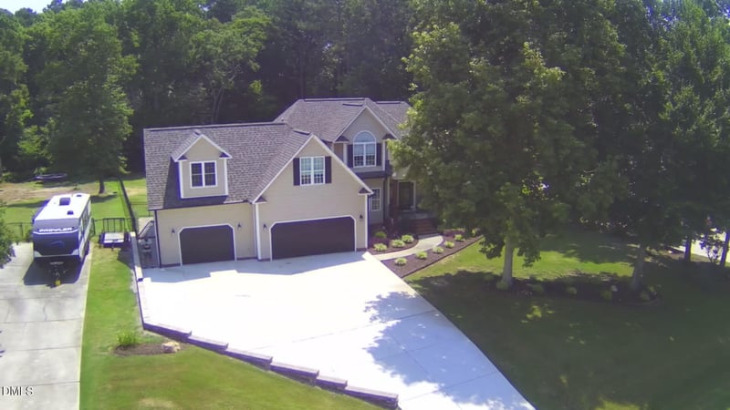 159 Fox Pen Dr, Raleigh, NC 27603