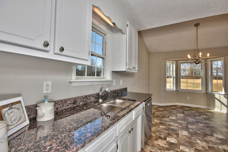159 Lansing Dr, Benson, NC 27504